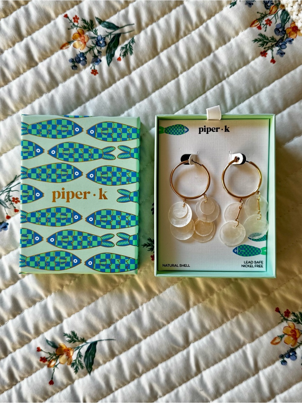 New in Box Piper K Natural Shell Dangle Hoop Earrings, White / Gold